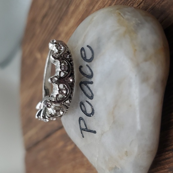 Size 5 sterling crown ring R523 - Picture 1 of 3